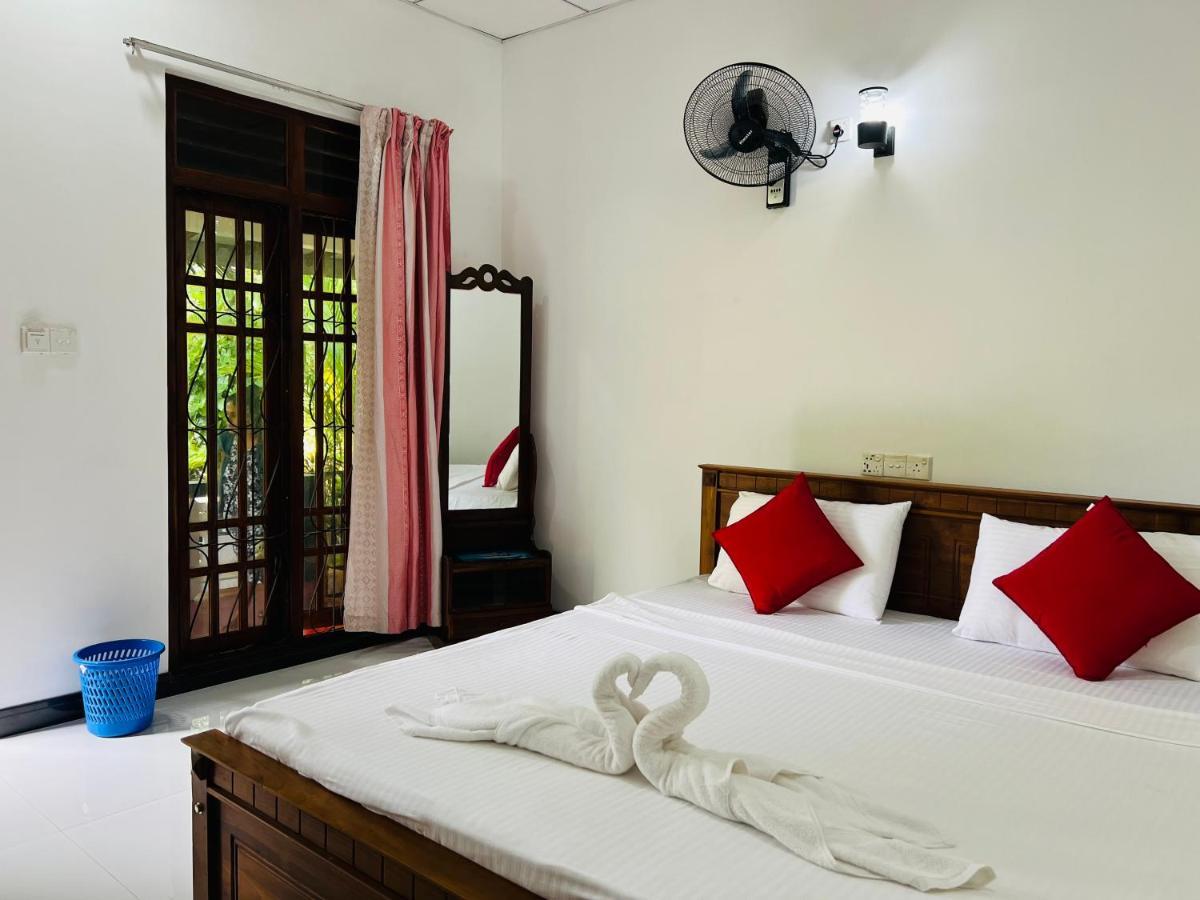 Sigiri Budget Homestay Sigiriya Buitenkant foto