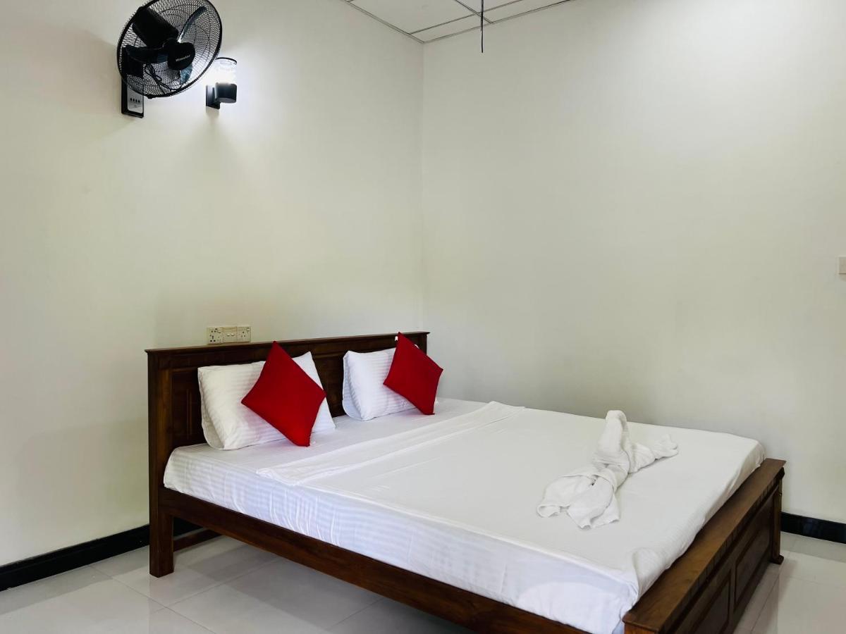 Sigiri Budget Homestay Sigiriya Buitenkant foto