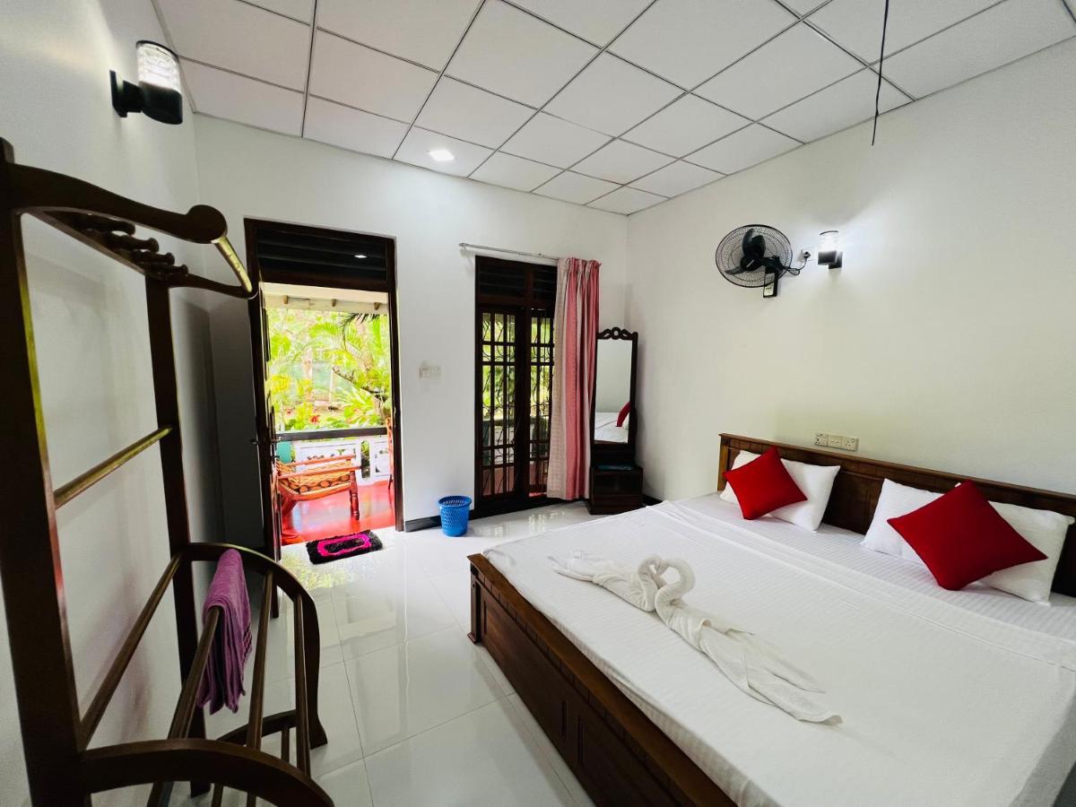 Sigiri Budget Homestay Sigiriya Buitenkant foto