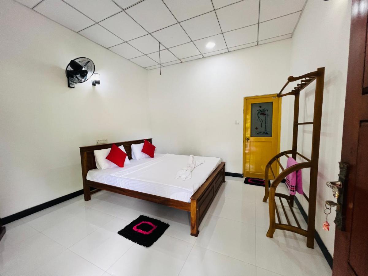 Sigiri Budget Homestay Sigiriya Buitenkant foto